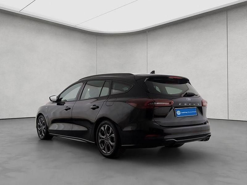 Gebraucht Ford Focus ST-Line 116 PS (85 kW) 2024 Agate black metallic Kombi
