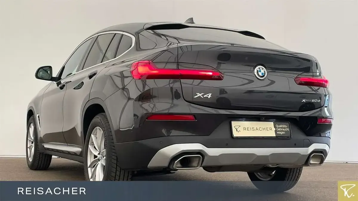 Gebraucht BMW X4 Performance 190 PS (139 kW) 2025 Grau SUV
