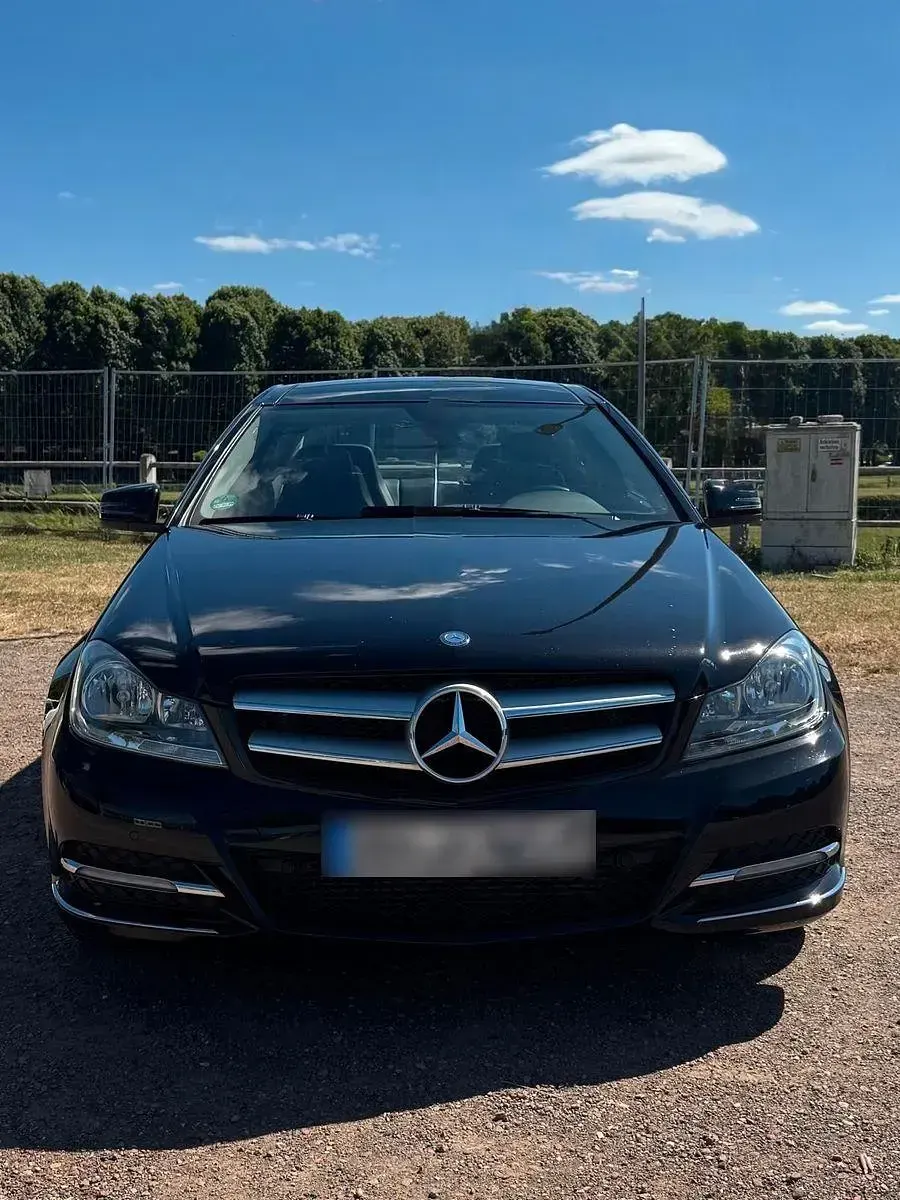 Gebraucht Mercedes C180 AMG Edition 1 156 PS (114 kW) 2012 Schwarz Coupé