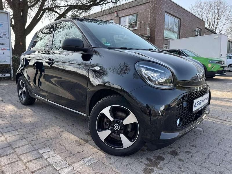 Gebraucht Smart ForFour Electric Drive Exclusive 60 kW (82 PS) 2021 Schwarz Kleinwagen
