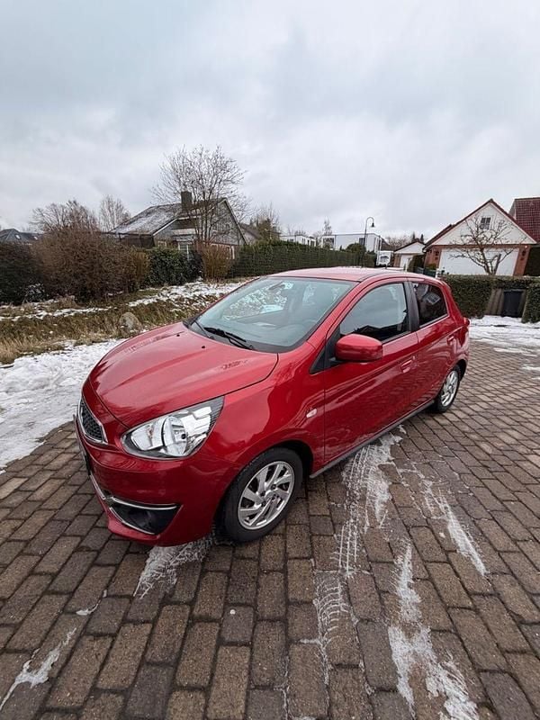 Rot Gebraucht 2016 Mitsubishi Space Star Top Kleinwagen | 7.150 € (Guter Preis) - Bild 1/4