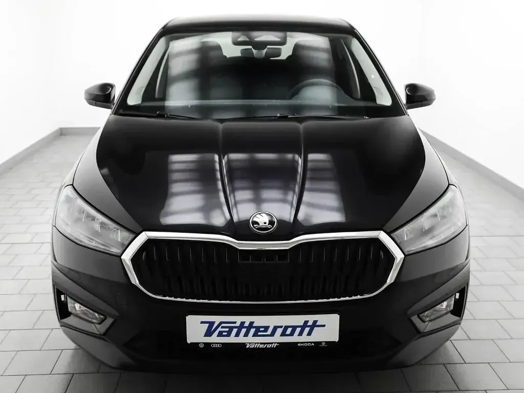 Neu Skoda Fabia Essence 95 PS (69 kW) 2026 Schwarzmagic perleffekt Kleinwagen