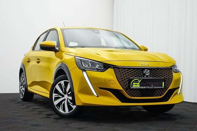 Gelb Gebraucht 2020 Peugeot 208 Active Kleinwagen | 13.496 € (Guter Preis) - Bild 1/4
