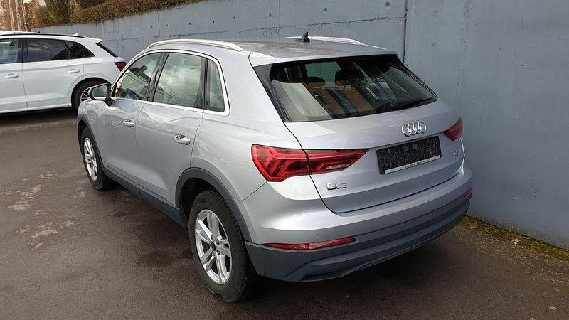 Gebraucht Audi Q3 Sport 150 PS (110 kW) 2022 Silber SUV