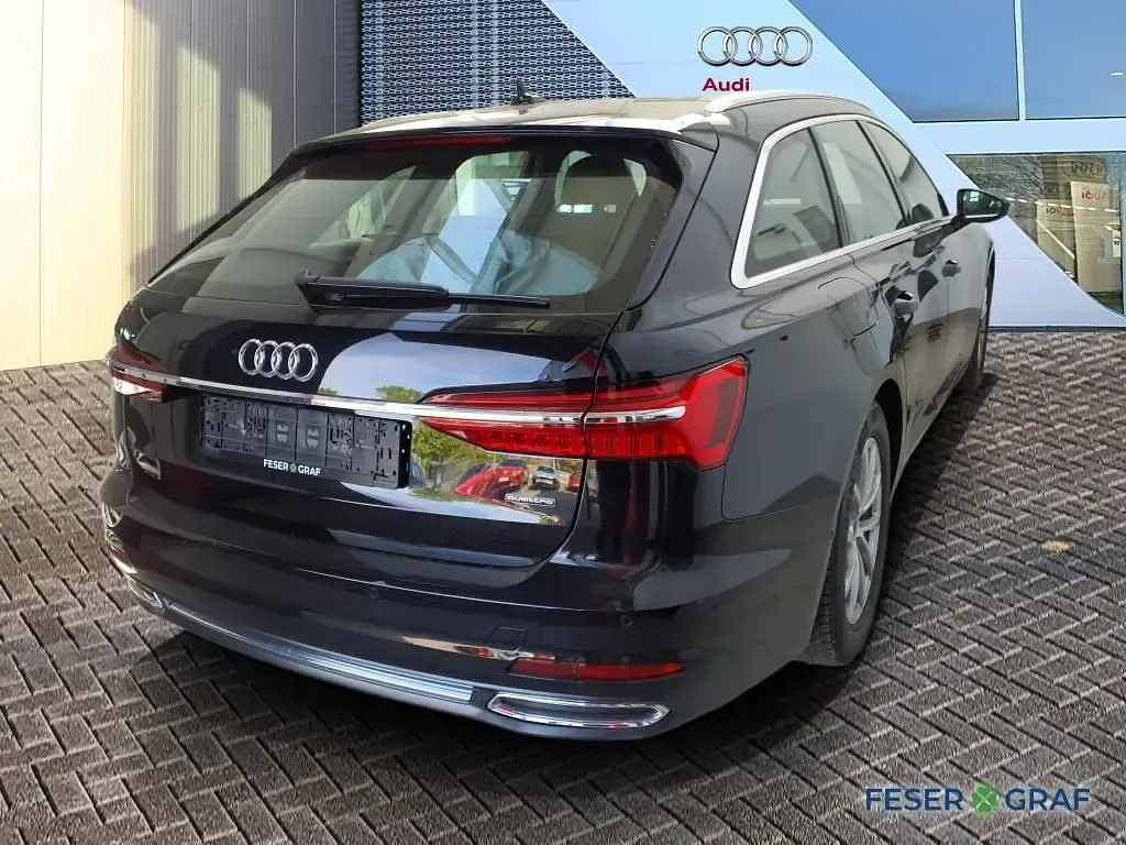 Gebraucht Audi A6 Sport 265 PS (194 kW) 2023 Mythosschwarz metallic Kombi