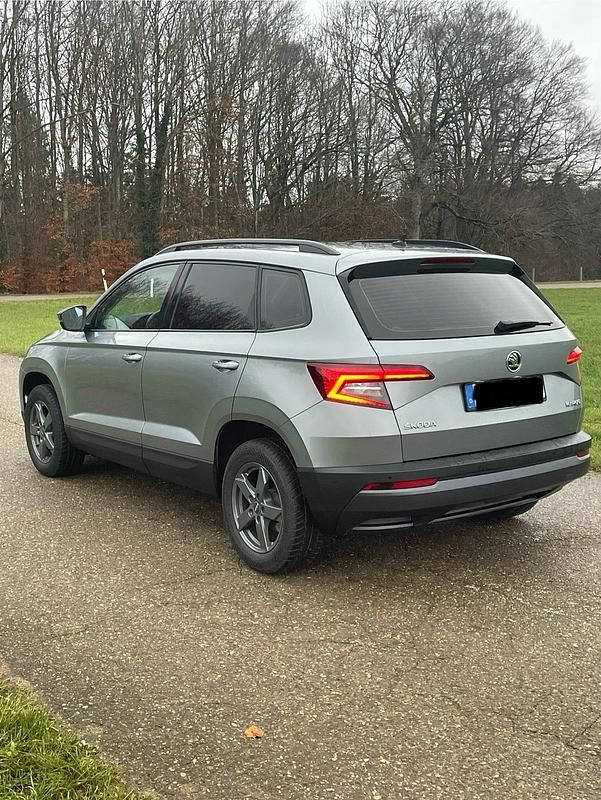 Gebraucht Skoda Karoq 115 PS (84 kW) 2018 Grau SUV