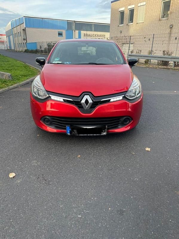 Rot Gebraucht 2014 Renault Clio IV Dynamique Kleinwagen | 9.990 € (Fairer Preis) - Bild 1/4