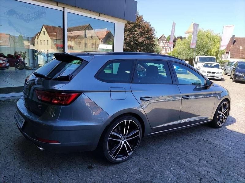 Gebraucht Seat Leon ST 4Drive 300 PS (220 kW) 2018 Pirineosgrau Kombi