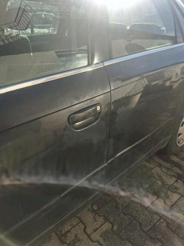 Gebraucht Audi A4 102 PS (75 kW) 2007 Schwarz Limousine