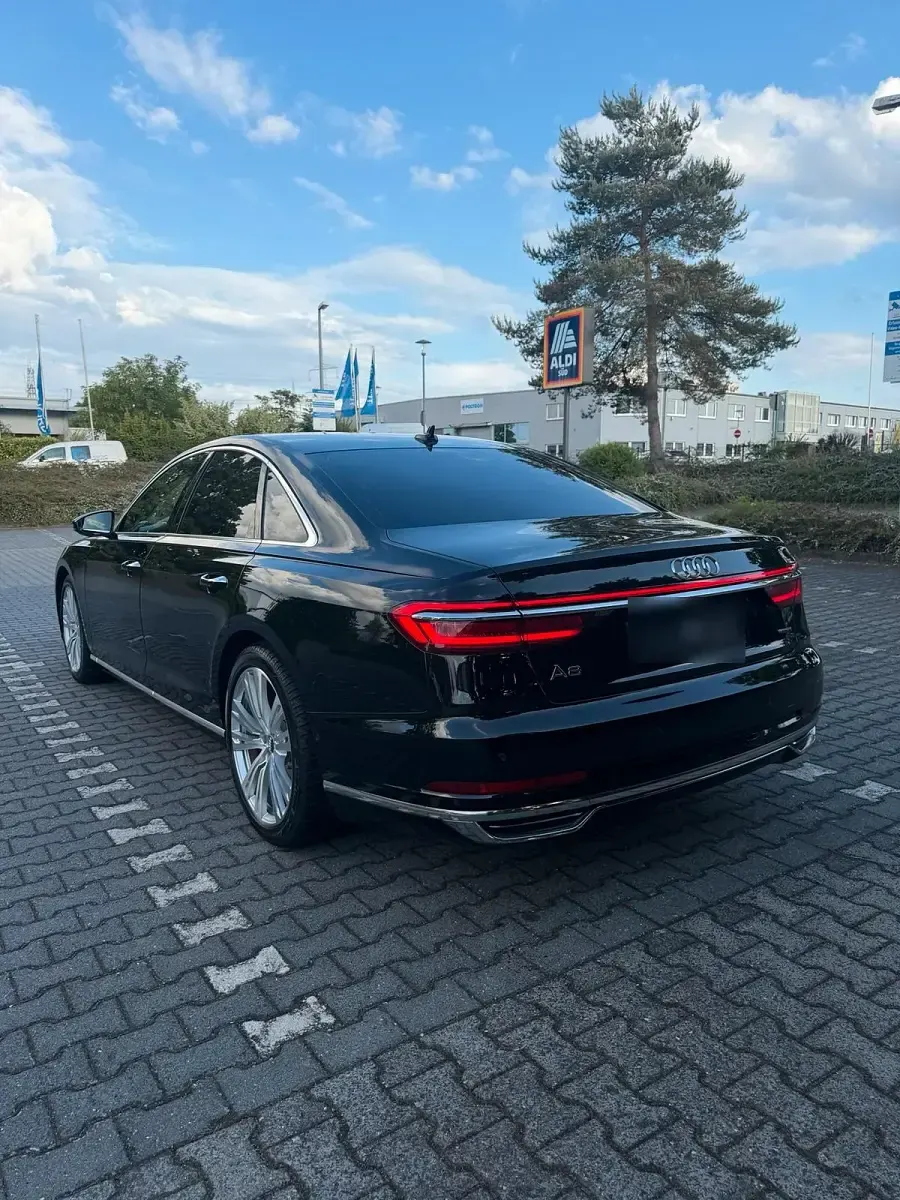 Gebraucht Audi A8 Comfort 286 PS (210 kW) 2018 Schwarz Limousine