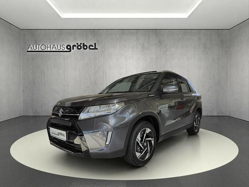 Galactic gray metallic Neu 2024 Suzuki Vitara Comfort+ SUV | 27.790 € (Fairer Preis) - Bild 1/4