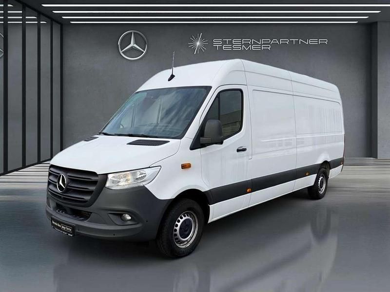 Weiß Gebraucht 2023 Mercedes Sprinter Van | 33.082 € (Guter Preis) - Bild 1/3