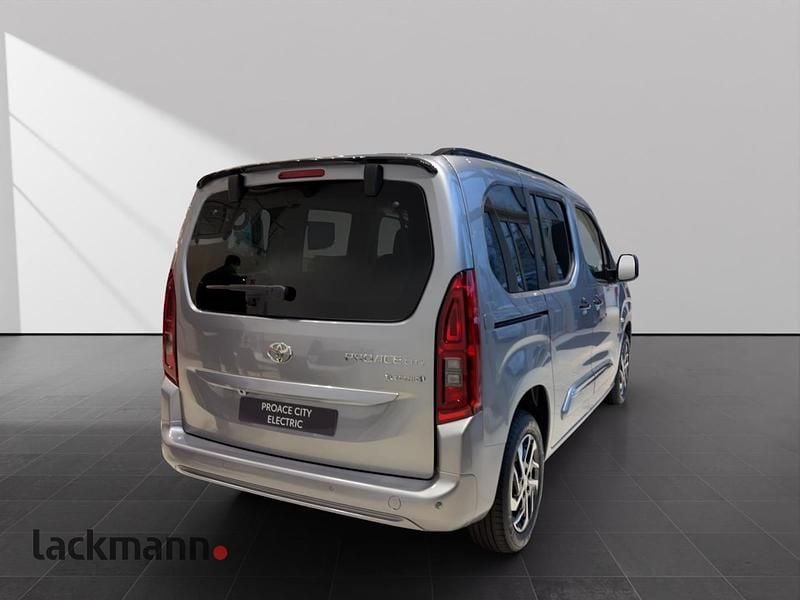 Neu Toyota Proace Verso City 100 kW (137 PS) 2026 Silber Kombi
