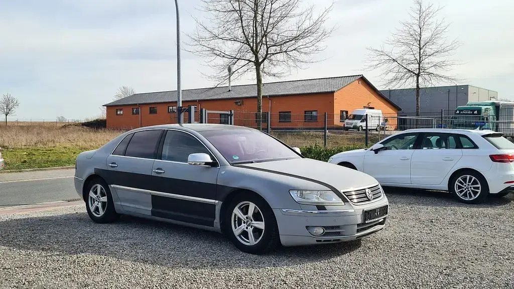 Usata VW Phaeton 224 CV (164 kW) 2007 Argento Berlina