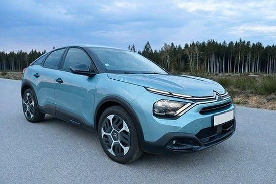 Second-hand Citroën C4 Feel 101 CP (74 kW) 2021 Albastru Berlinǎ