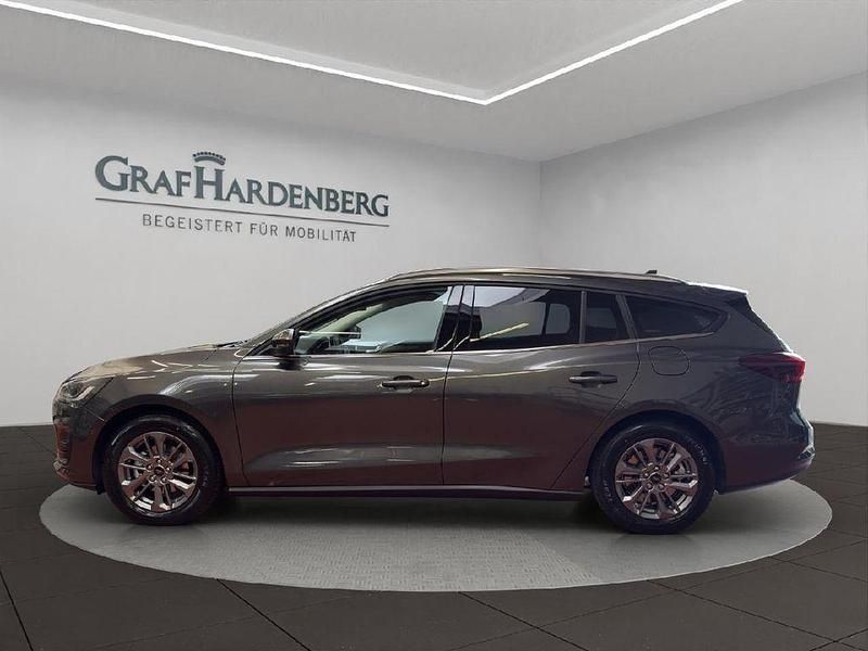 Gebraucht Ford Focus Titanium 125 PS (91 kW) 2025 Magneticgrau (metallic) Kombi