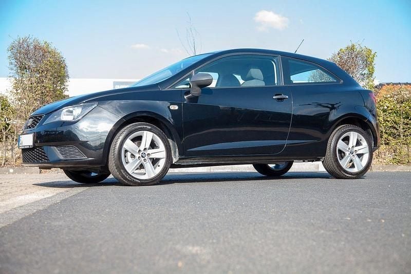 Gebraucht Seat Ibiza 69 PS (50 kW) 2013 Schwarz Kleinwagen