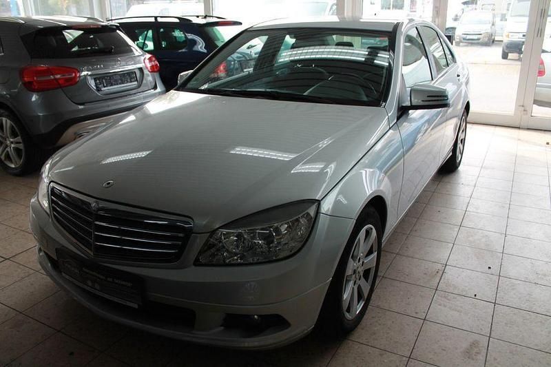Gebraucht Mercedes C200 184 PS (135 kW) 2009 Silber Limousine