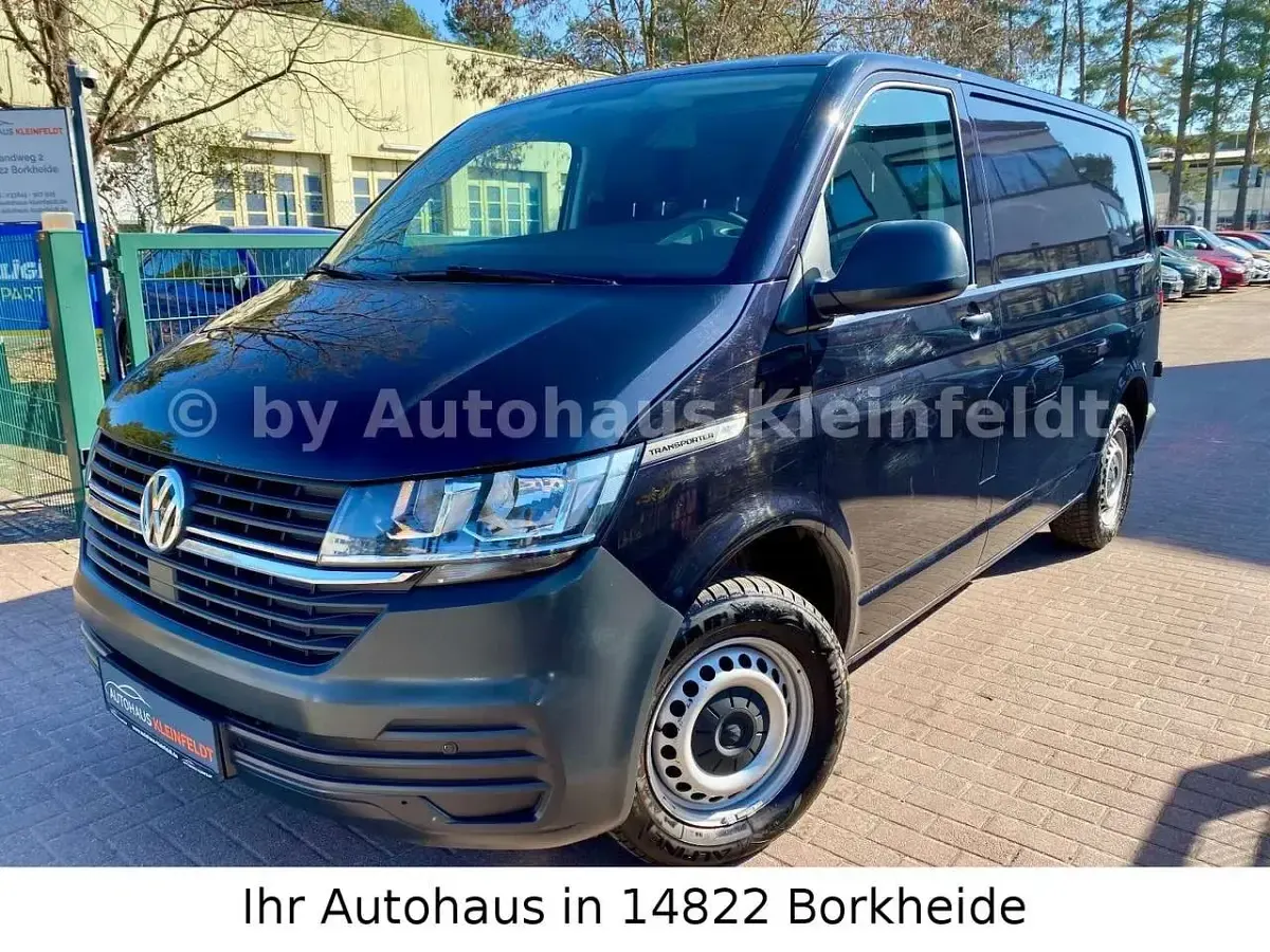 Gebraucht VW Transporter 110 PS (80 kW) 2021 Deep black Van