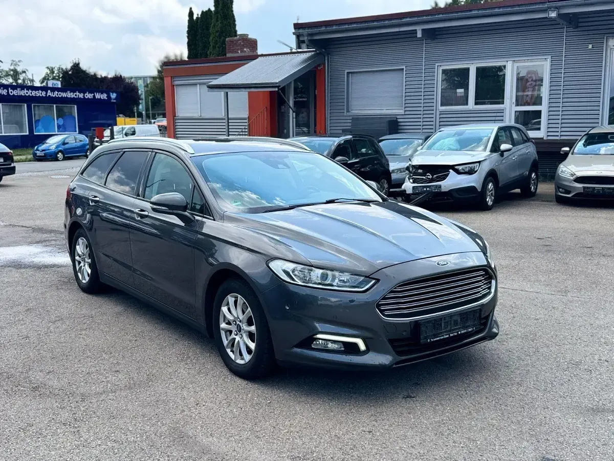 Gebraucht Ford Mondeo 150 PS (110 kW) 2016 Grau Kombi