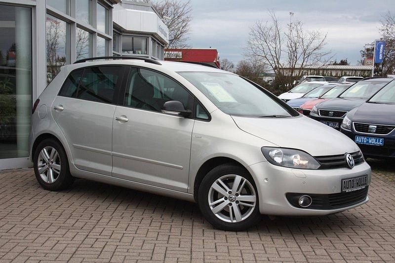 Gebraucht VW Golf VII Match 86 PS (63 kW) 2012 Silber Kleinwagen