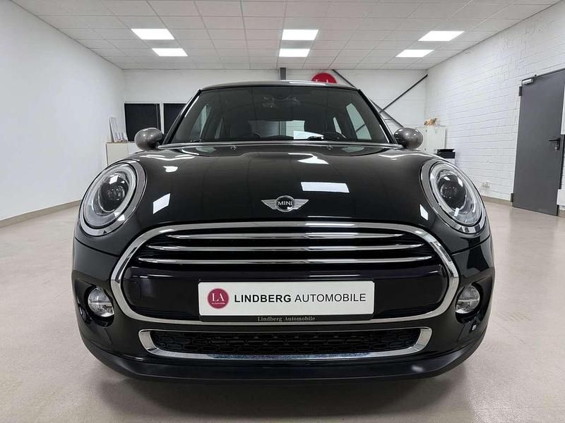 Gebraucht Mini Cooper Coupé Seven 136 PS (100 kW) 2018 Schwarz Coupé
