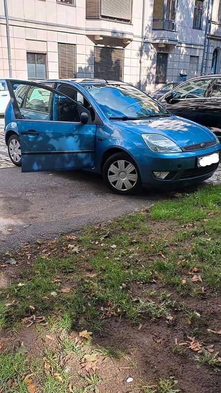 Blau Gebraucht 2003 Ford Fiesta Kleinwagen | 444 € (Superpreis) - Bild 1/4