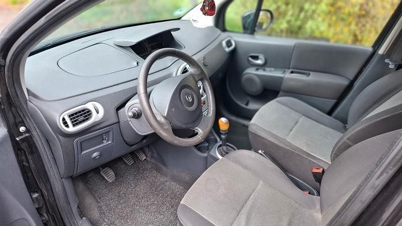 Używany Renault Modus Dynamique 86 KM (63 kW) 2008 Czarny Minivan