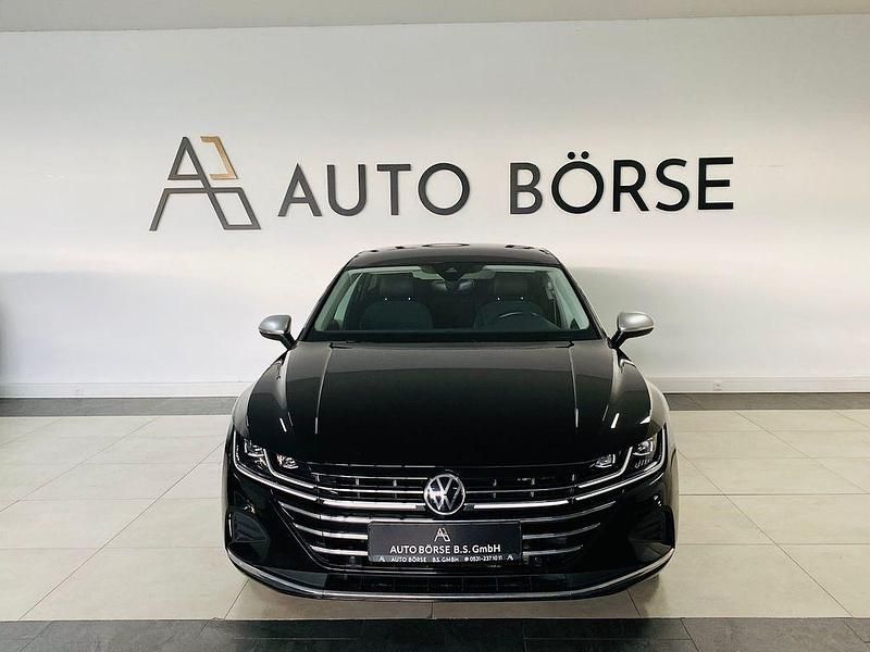 Gebraucht VW Arteon Elegance 200 PS (147 kW) 2023 Deep black perleffekt Kombi