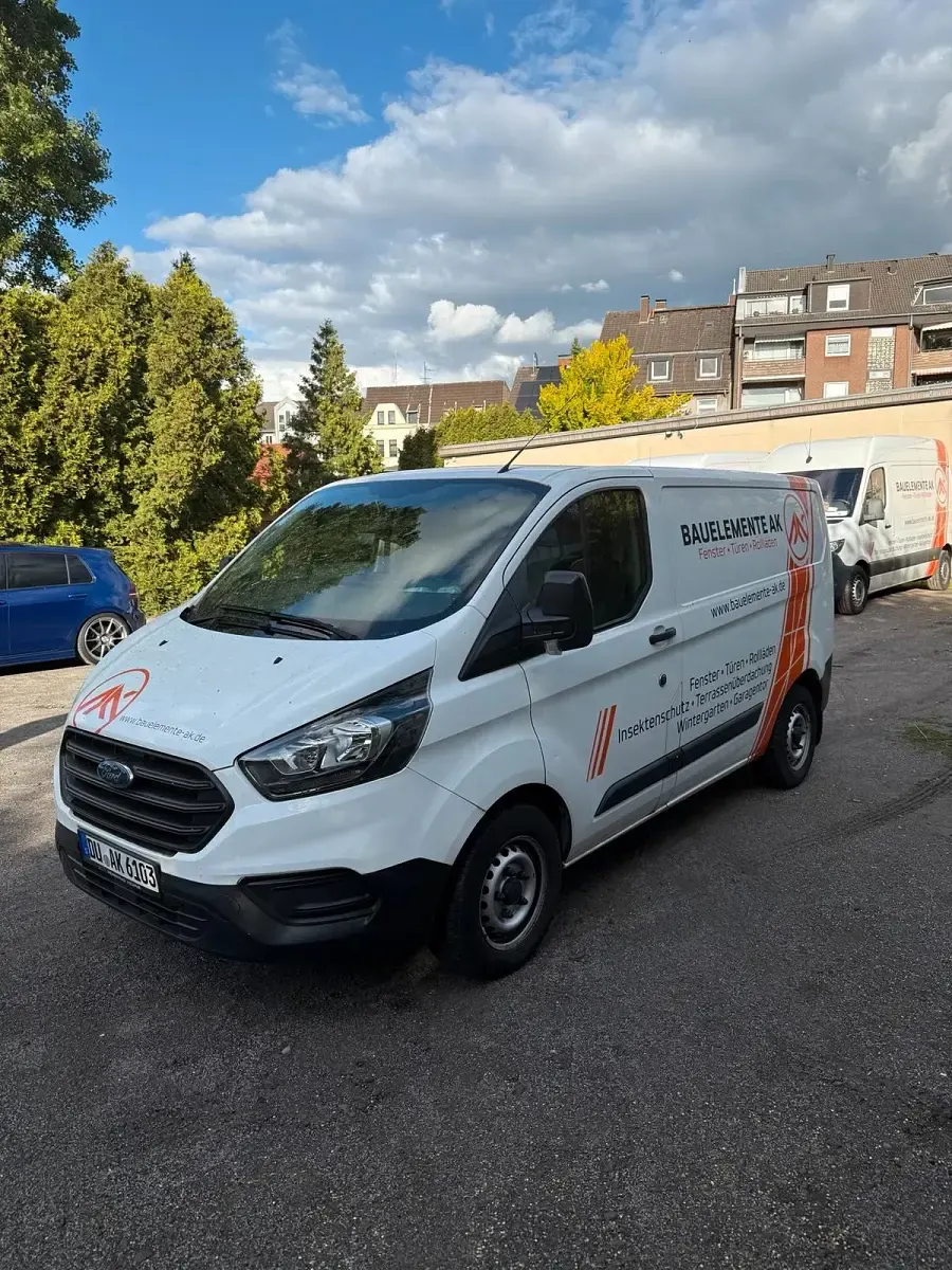 Gebraucht Ford Transit Custom 105 PS (77 kW) 2019 Weiß Van / Kleinbus