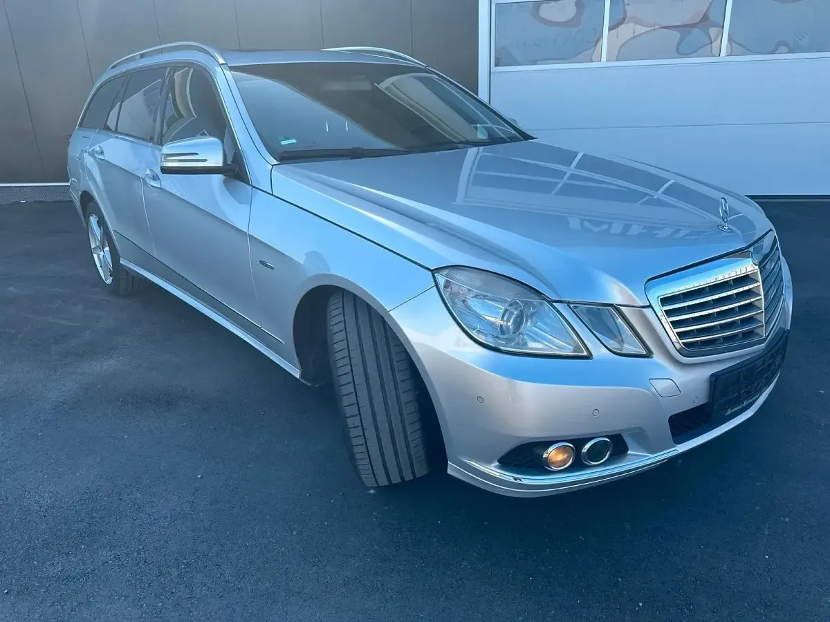 Usata Mercedes E350 231 CV (169 kW) 2009 Argento Station wagon