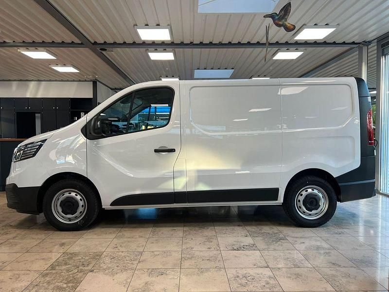 Gebraucht Renault Trafic Komfort 110 PS (80 kW) 2023 Weiß Van / Kleinbus
