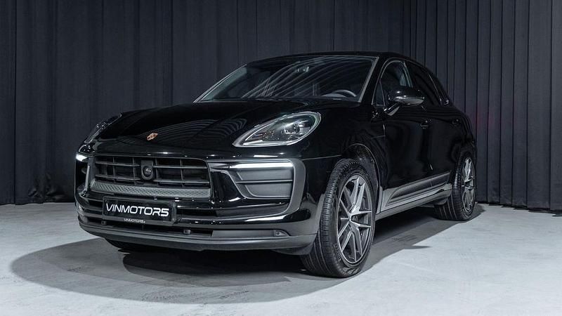 Gebraucht Porsche Macan Basis 265 PS (194 kW) 2023 Schwarz SUV