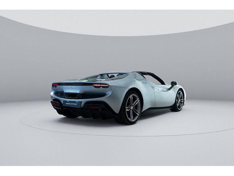 Gebraucht Ferrari 296 829 PS (609 kW) 2024 Grau Cabrio