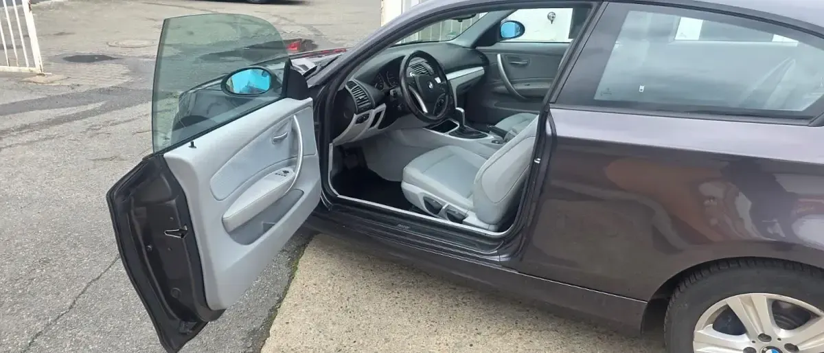 Gebraucht BMW 120 142 PS (104 kW) 2007 Silber Kleinwagen