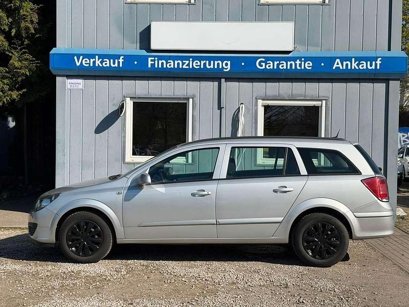 Gebraucht Opel Astra Edition+ 105 PS (77 kW) 2006 Silber Limousine