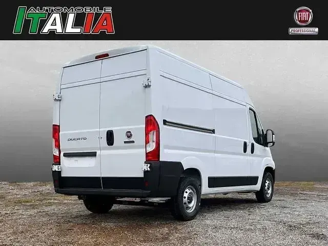 Gebraucht Fiat Ducato 140 PS (102 kW) 2024 Weiß Van