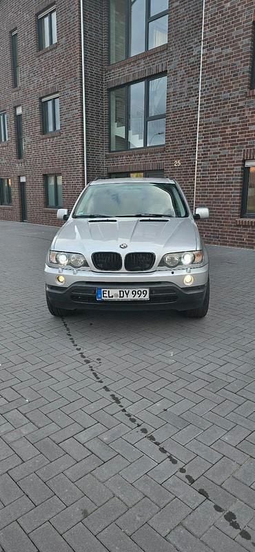Silber Gebraucht 2003 BMW X5 SUV | 4.650 € (Fairer Preis) - Bild 1/4