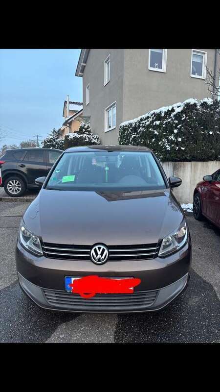 Braun Gebraucht 2011 VW Touran Style Van / Kleinbus | 7.000 € (Fairer Preis) - Bild 1/4