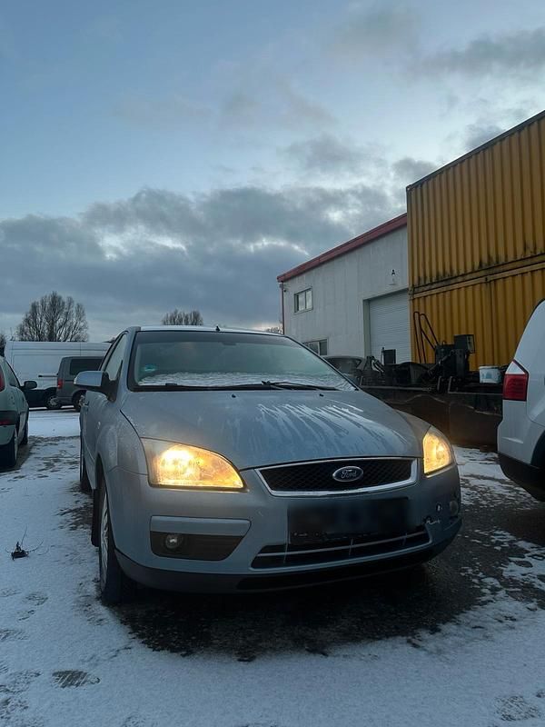 Blau Gebraucht 2007 Ford Focus Limousine | 2.000 € (Guter Preis) - Bild 1/4