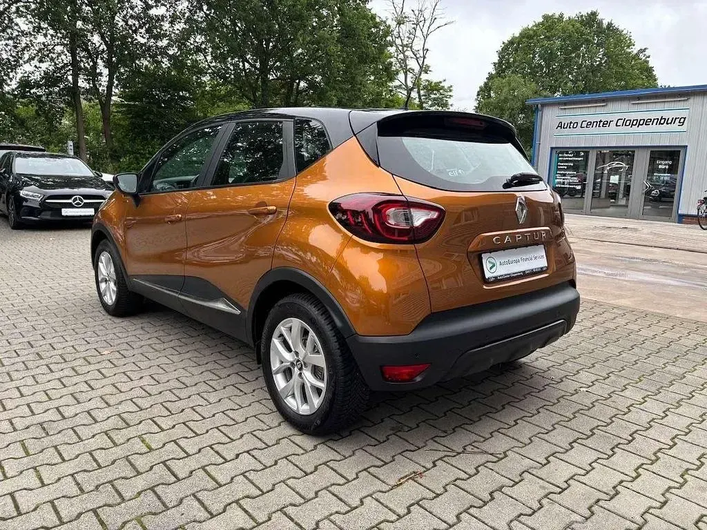 Gebraucht Renault Captur LIMITED 90 PS (66 kW) 2019 Orange SUV