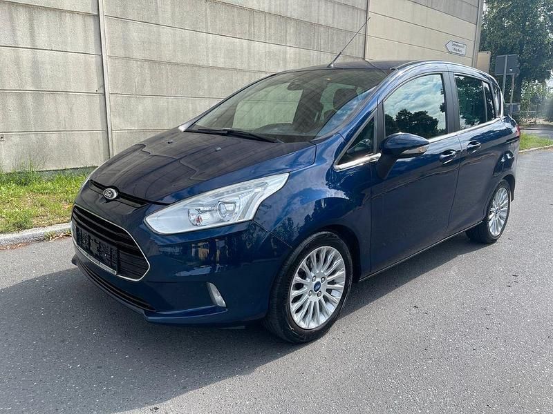 Blau Gebraucht 2013 Ford B-MAX Titanium Van / Kleinbus | 4.999 € (Guter Preis) - Bild 1/4