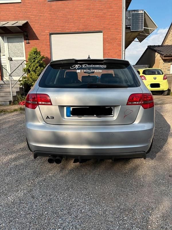 Gebraucht Audi A3 Sportback Sport 125 PS (91 kW) 2009 Silber Kleinwagen