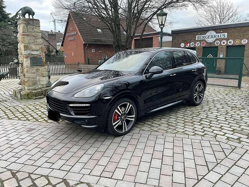 Gebraucht Porsche Cayenne GTS 420 PS (308 kW) 2012 Schwarz SUV
