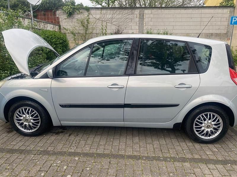 Używany Renault Scénic Authentique 113 KM (83 kW) 2003 Szary Minivan