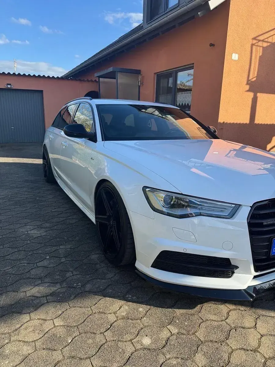 Gebraucht Audi A6 Ambiente 272 PS (200 kW) 2015 Schwarz Kombi