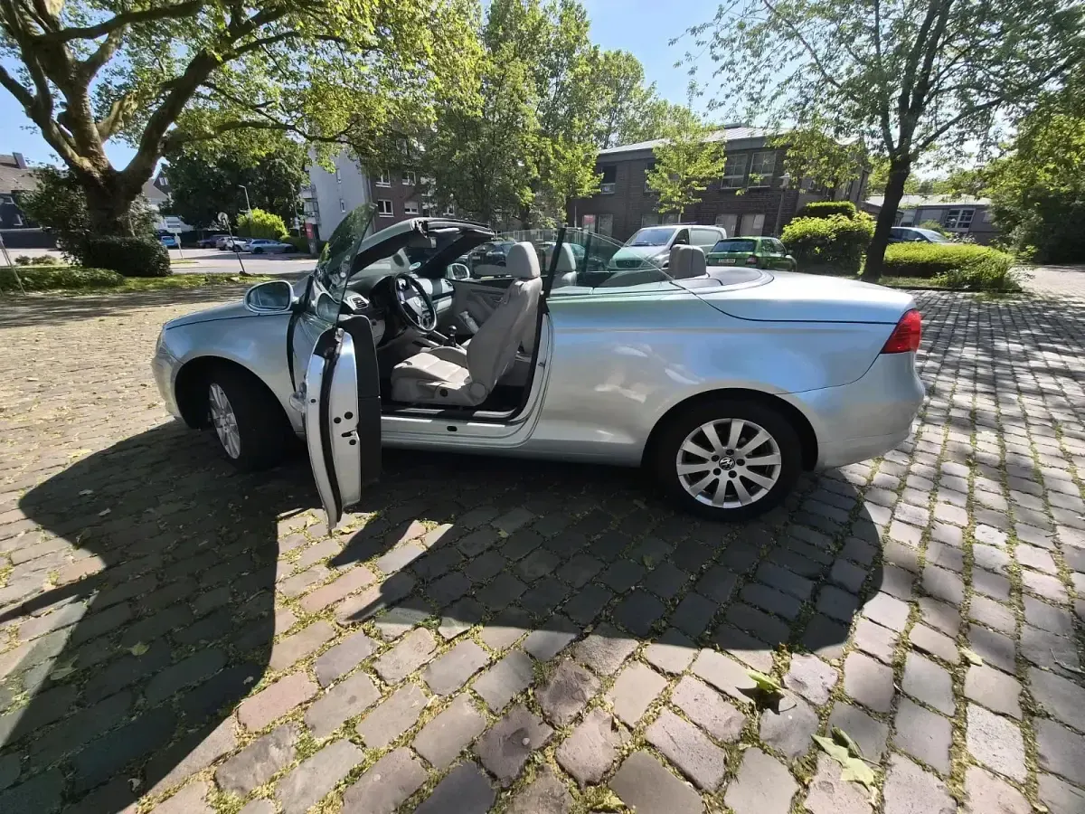 Gebraucht VW Eos 102 PS (75 kW) 2005 Andere farben Cabrio
