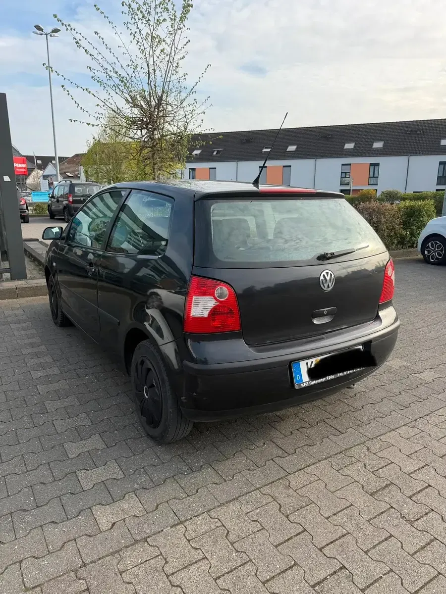 Gebraucht VW Polo 54 PS (39 kW) 2003 Schwarz Kleinwagen