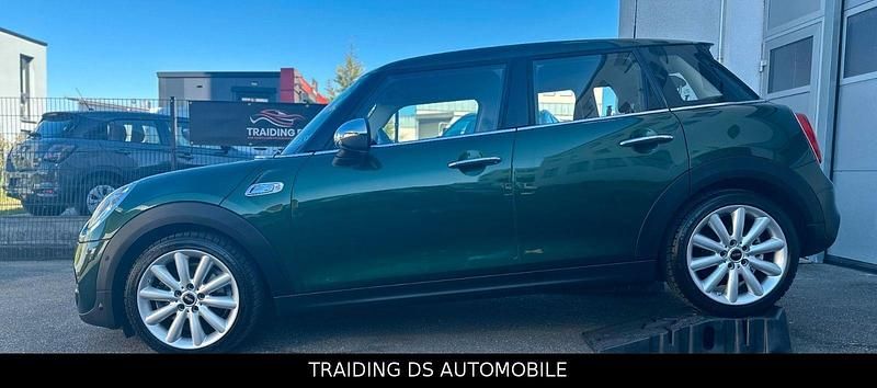 Usado Mini Cooper SD 170 HP (125 kW) 2016 Verde Citadino