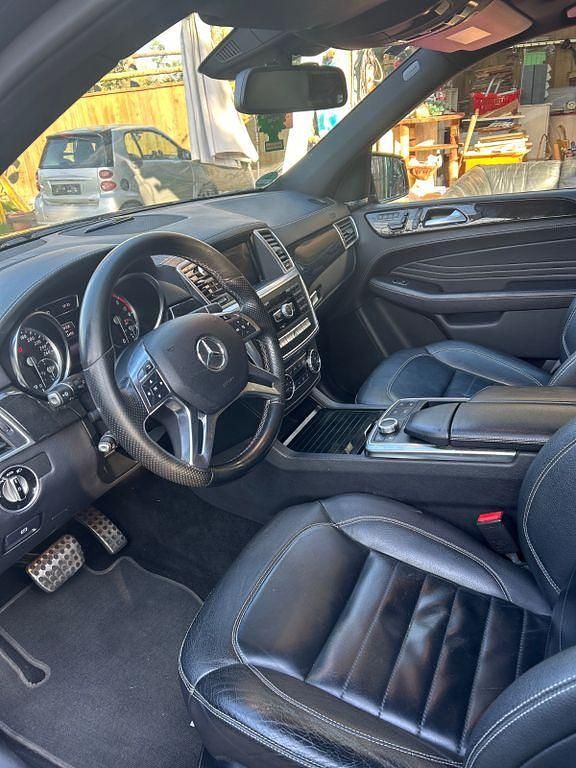 Gebraucht Mercedes ML350 258 PS (189 kW) 2014 Schwarz SUV